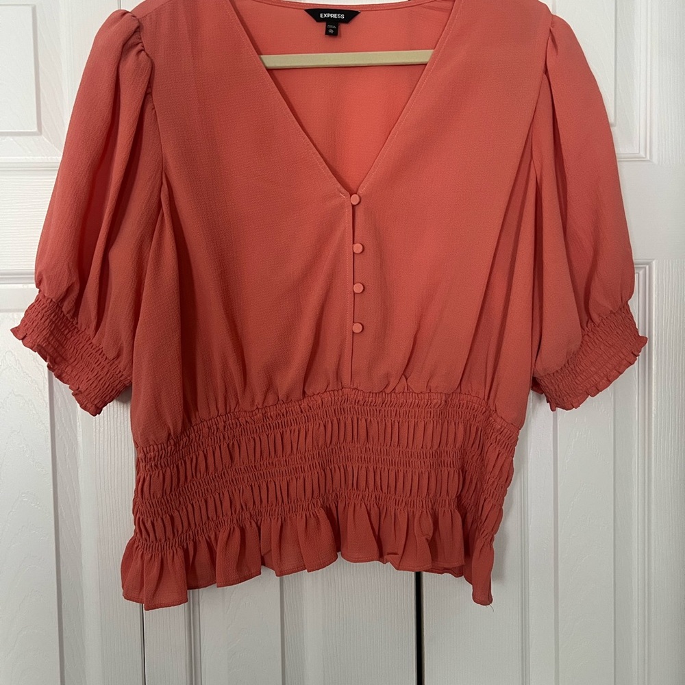 Express Short Sleeve Blouse, Coral/Orange color, Size XL